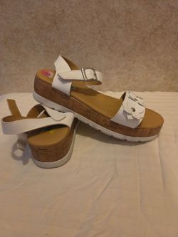 Girl sandals