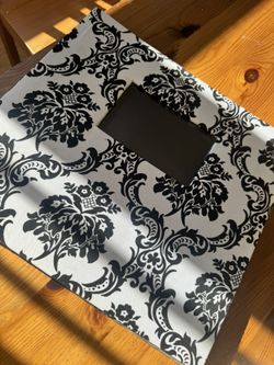 12x12 Scrapbook Album – Damask Pattern – With Sleeves