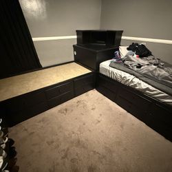 2 Black TWIN Bed Frames With Connecting Corner Piece To Complete Set. Need Gone ASAP