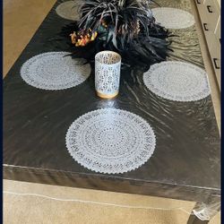 Big Dining table  With 6 chairs ❤️