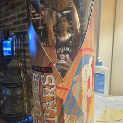 1999 NBA Superstars Tim Duncan Figure 