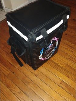 Delivery backpacker