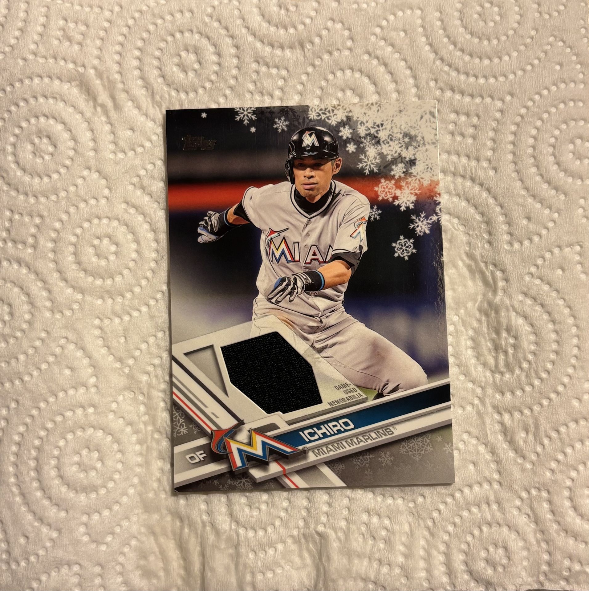 2017 Topps Holiday Ichiro Jersey Patch Relic