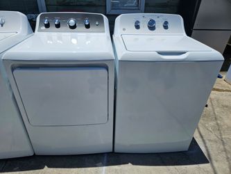 GENERAL ELECTRIC WASHER AND DRYER SET