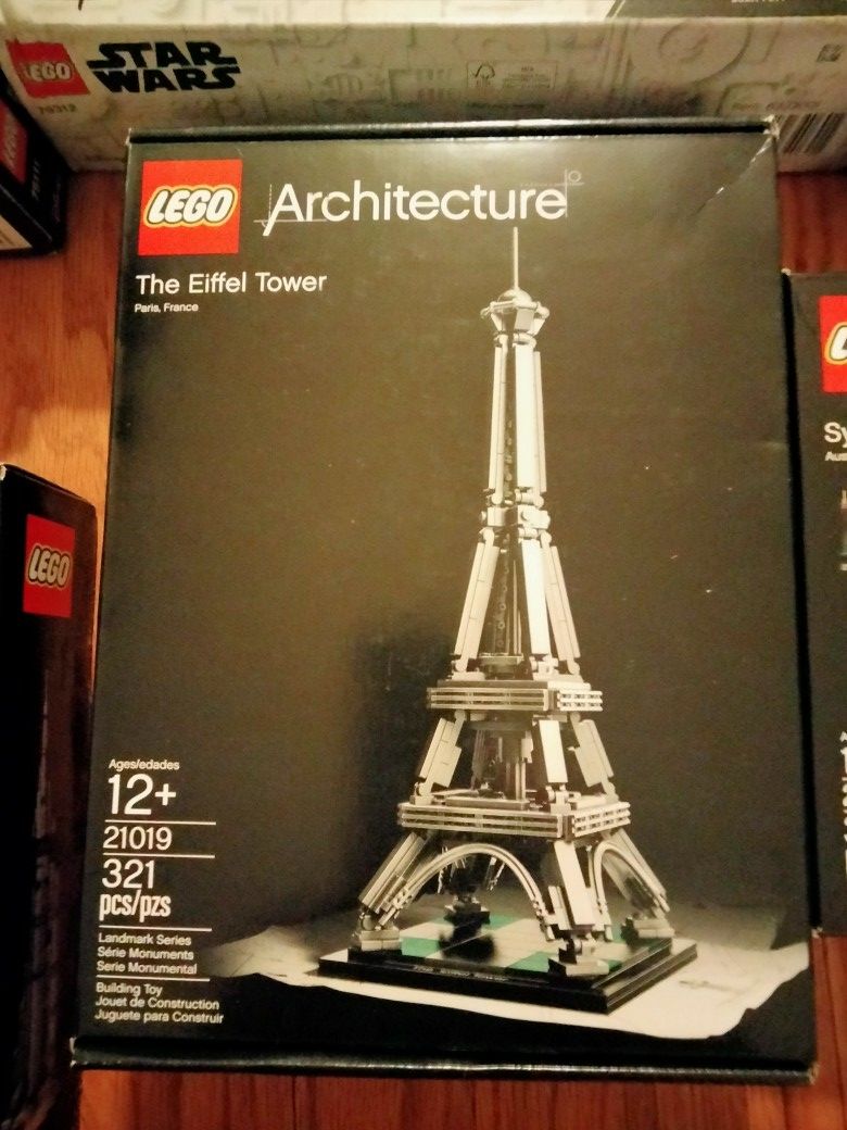 Lego Architecture Eiffel Tower