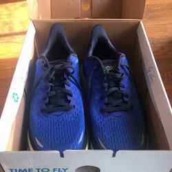 Hoka Clifton 8, Men’s Size 7