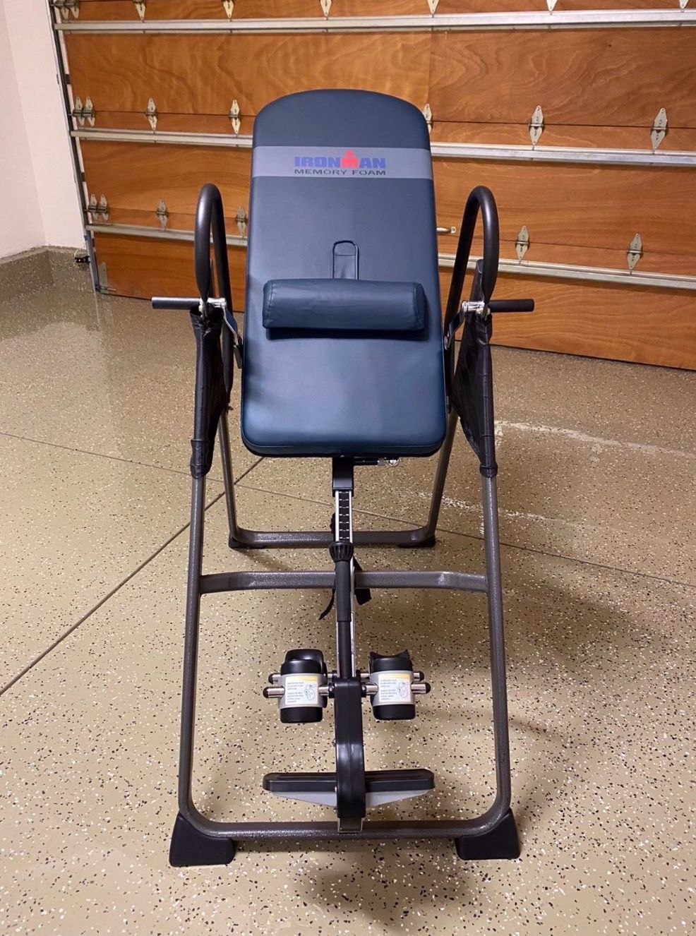 Ironman , 300 LBS WEIGHT CAPACITY! Inversion Table with adjustable headrevest, Reversible, Ankle Holder, And350 Lbs Weight Capacity!!!