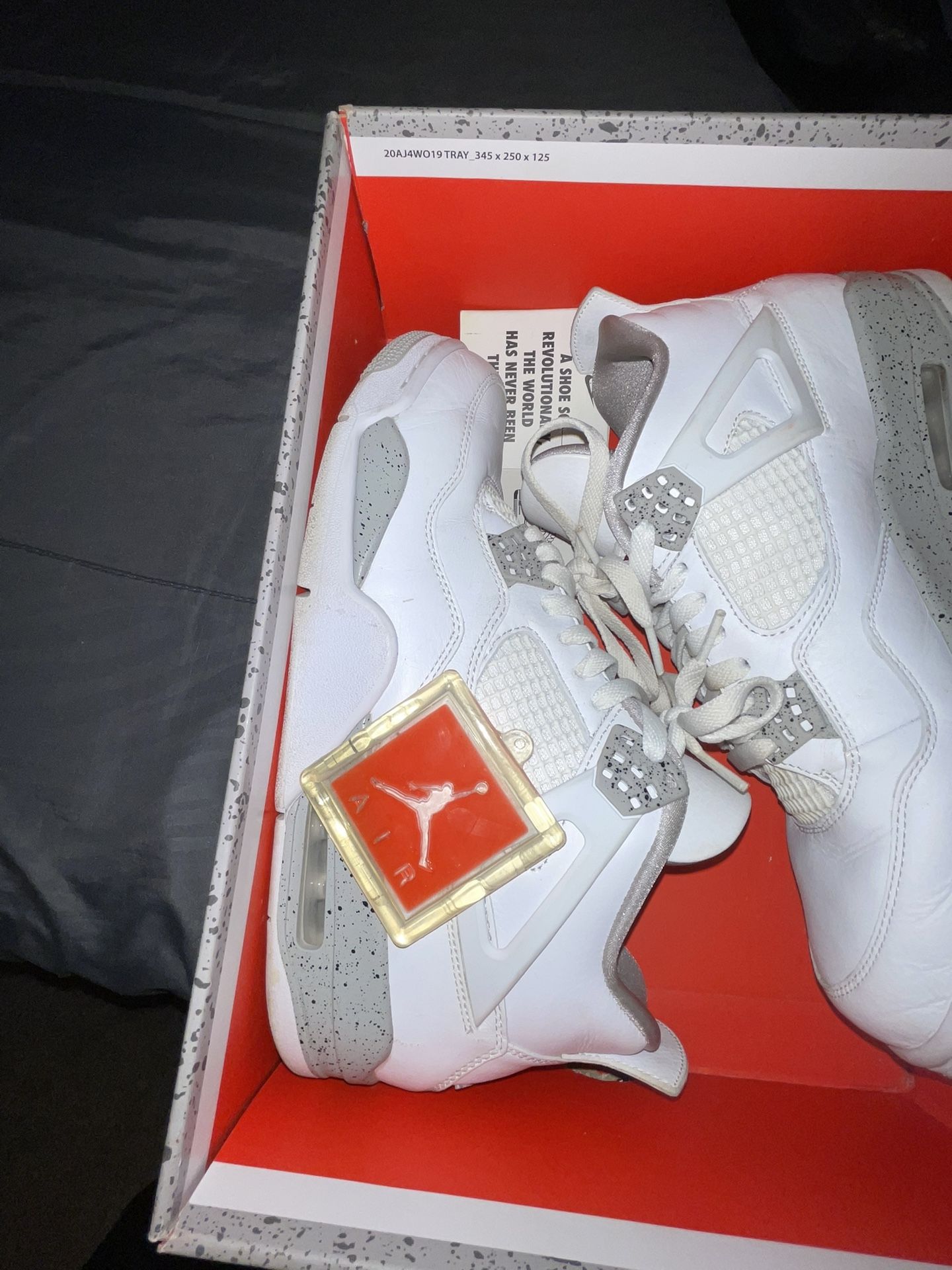 Jordan 4 Retro