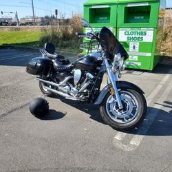 2005 Yamaha V-Star 1700