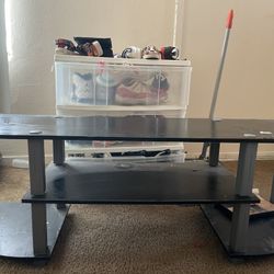 Tv Stand Has Some Flaws $18