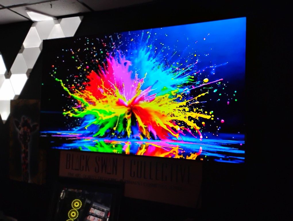 4K 70" OLED LG TV BRAND. NEW FOR YOU.