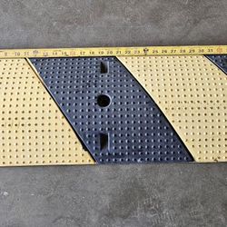 Speed Bump Black/Yellow