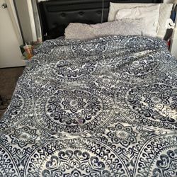 Charging Phone Bed Frame Queen Size 