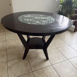 Round Dining Table $195 OBO