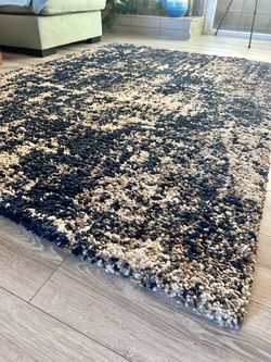 Rug 5 X 7 foot