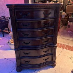 6 Drawer Dresser 