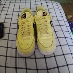 Nike Air Force 1 “Yellow Pulse”