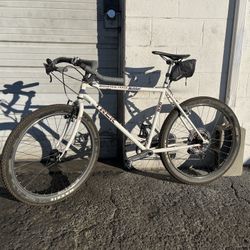 Trek Moutain Track 820