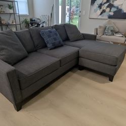 Sectional Sofa (Accepting offers) 