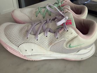 Nike shoes super quick