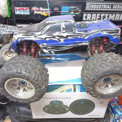 R.C. MAXXAS + BUGGY