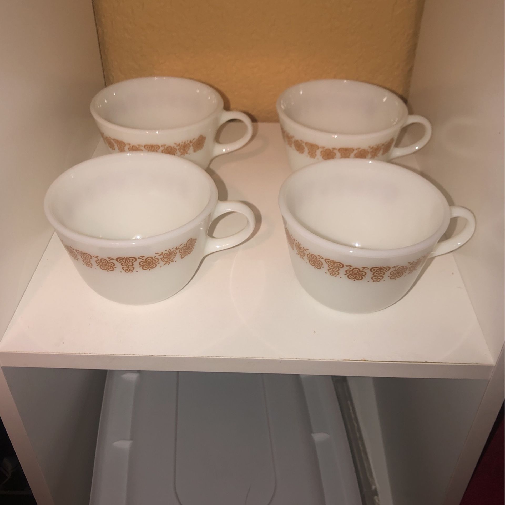 Vintage 1970’s Pyrex Tea Cups
