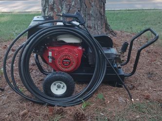 Honda GX390 Gas-Powered Pressure Washer