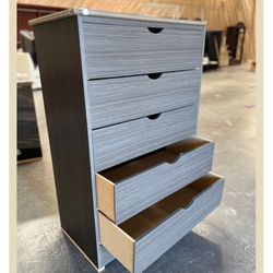 Dresser/ Five drawers dresser