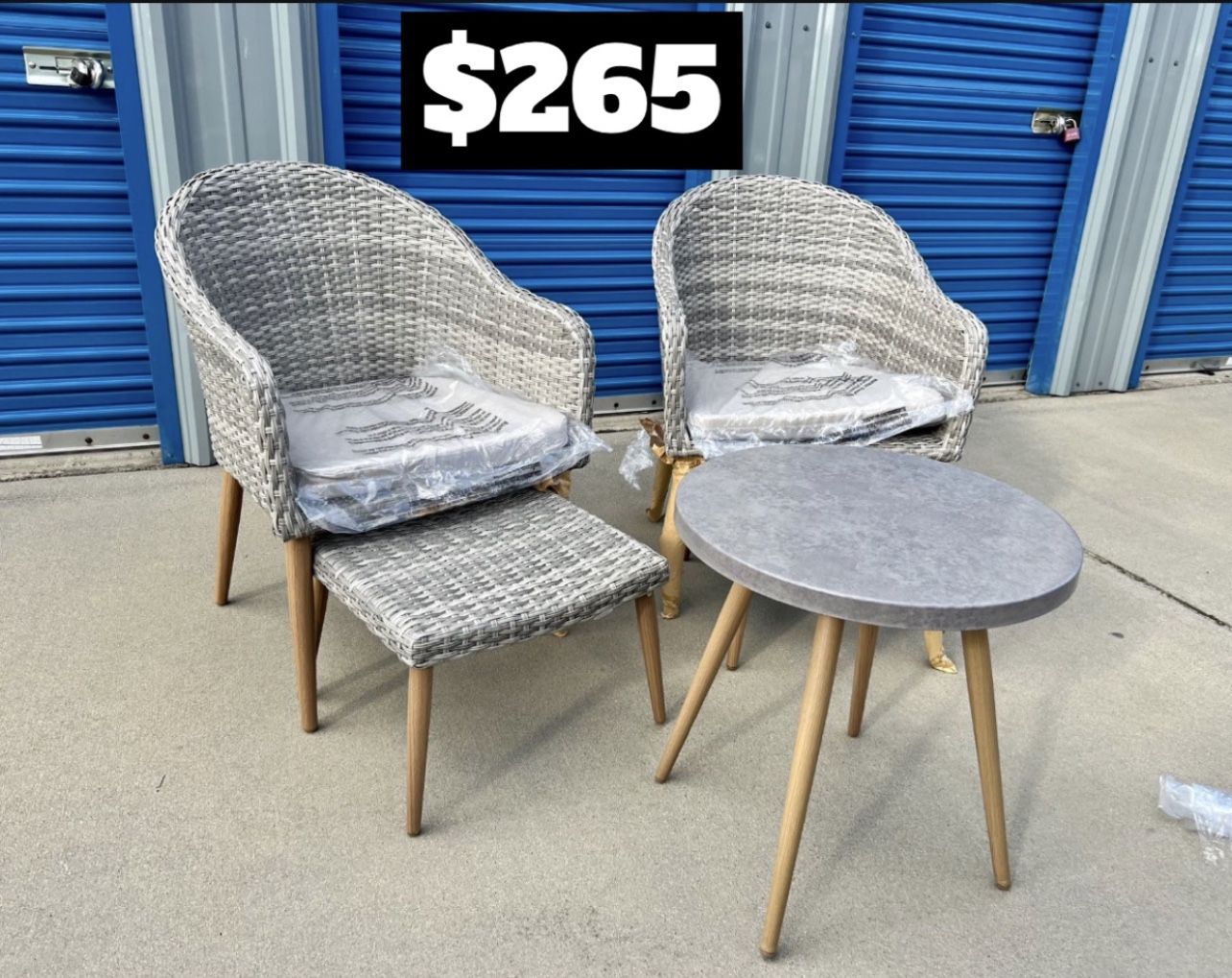 Brand New. 5 Piece Patio Set. Wicker Conversation Set. Sealed In Box Or Assembled