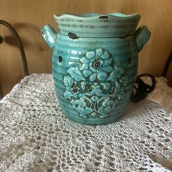 Scentsy Turquoise Rustic Bloom Wax Warmer 