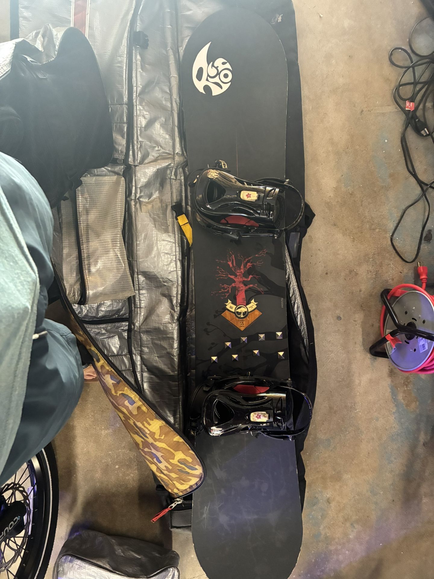 Arbor Snowboard And Bag