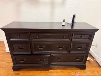 Beautiful Brown Dresser