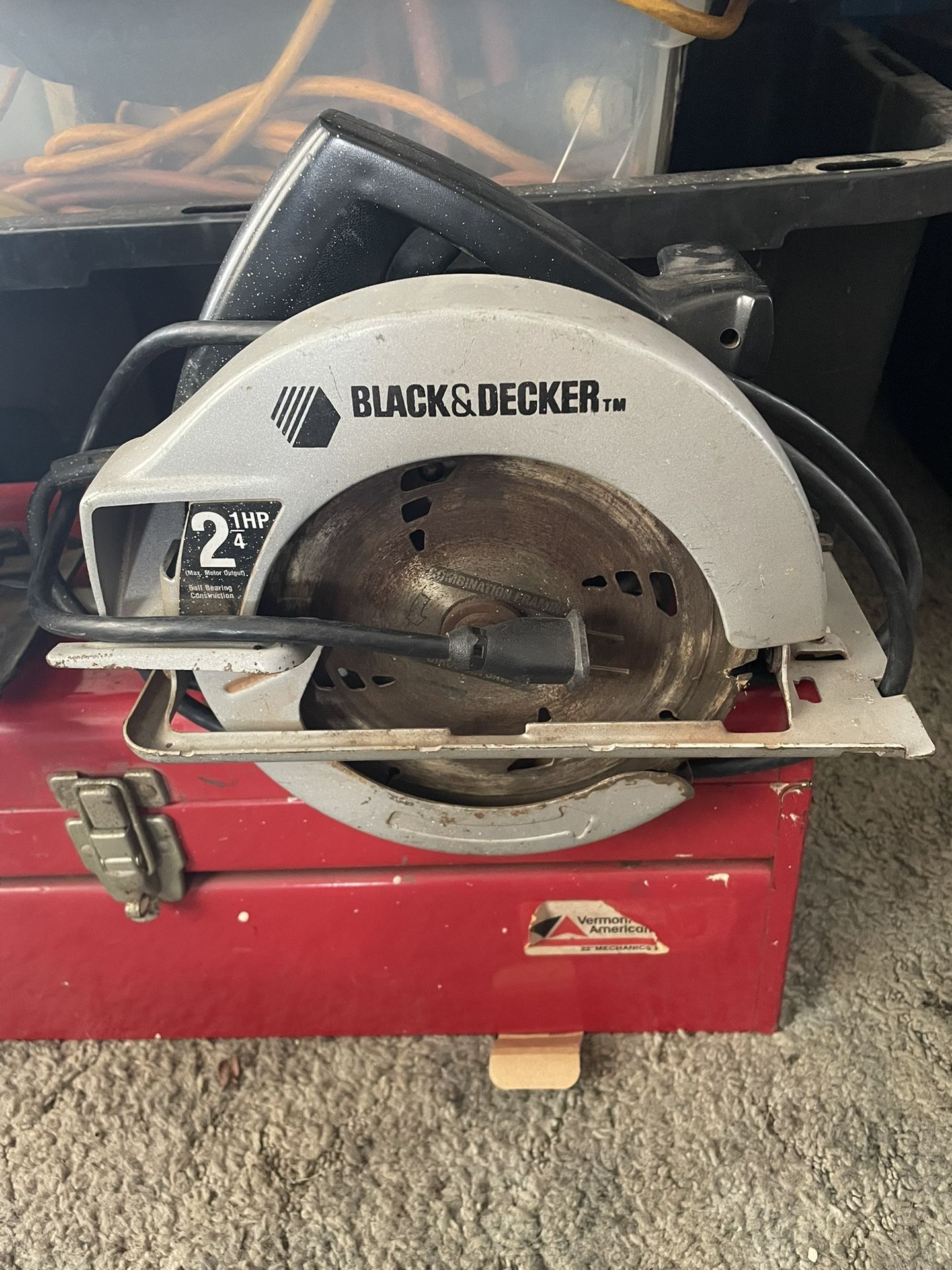 Black & Decker 7 1/4 Circular Saw