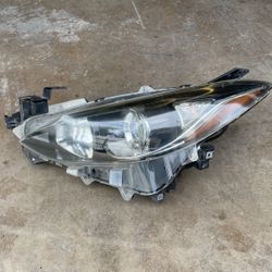 Mazda Headlight 