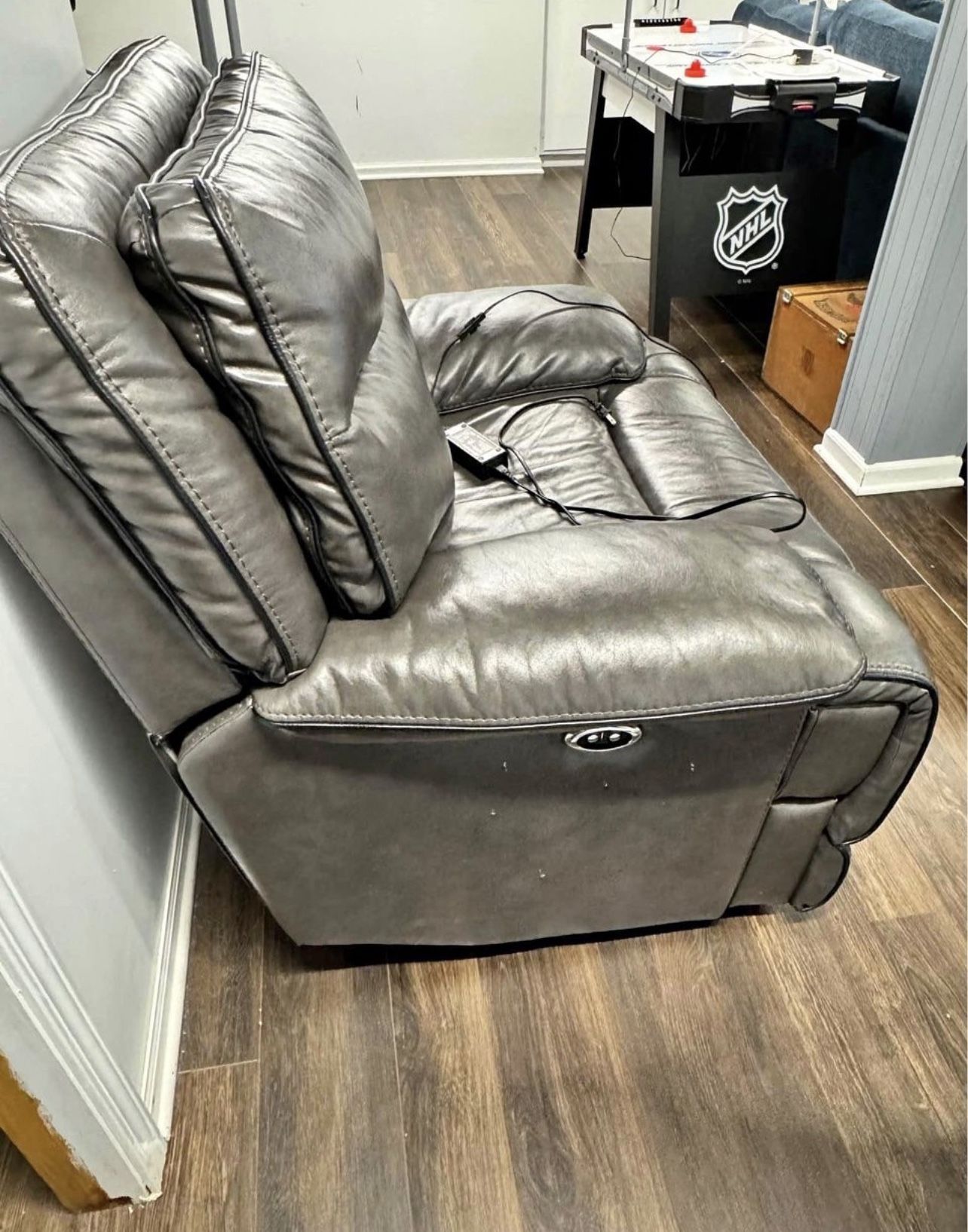 Beautiful Grey Leather Electric Recliner Would Deliver ππ