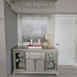 SERVER BUFFET TABLE W GLASS SHELVES GORGEPUS