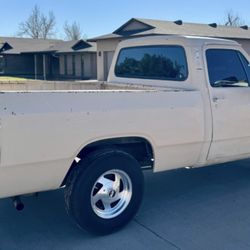 1985 Dodge D150