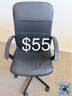 Desk chairs/office chairs