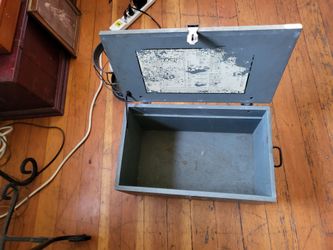 WWII Navy supply box.