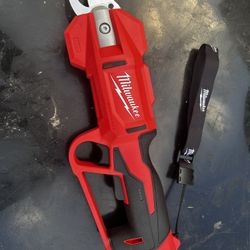 Milwaukee M12 Pruner