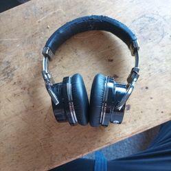 Bluetooth Wireless Headphones
