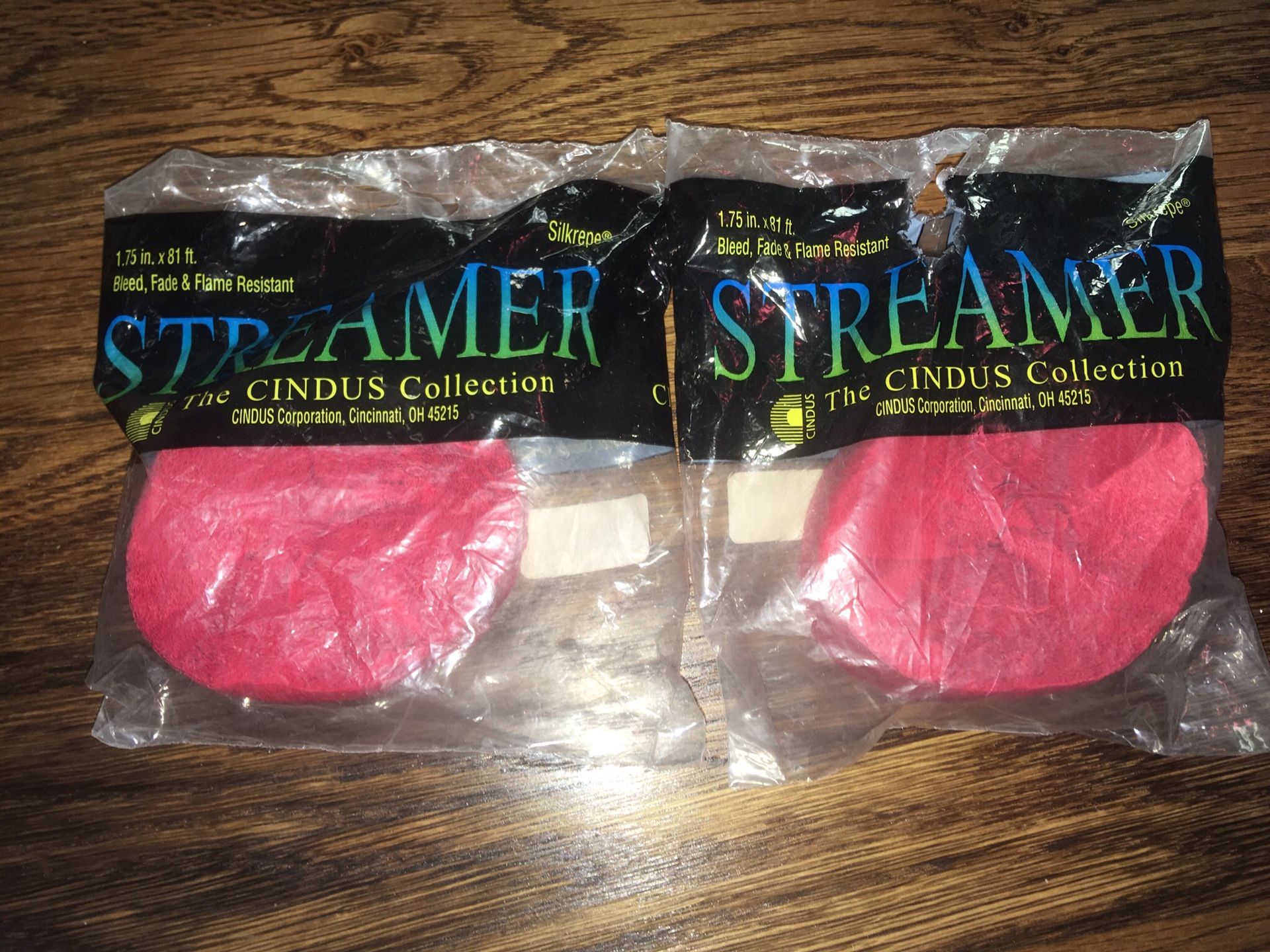 Red party streamers x2