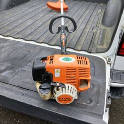Stihl, FS90R weed eater runs excellent.