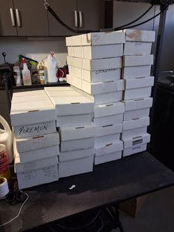 18 Two Lane Sports Card Boxes