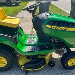 John Deere Ride On Mower