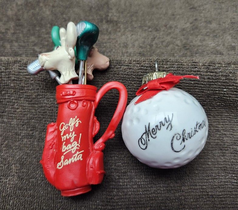 🌿🎄Hallmark Reindeer Golf Bag & Ball🎄🌿