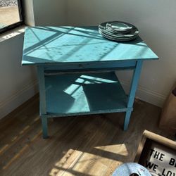 VINTAGE BLUE TABLE