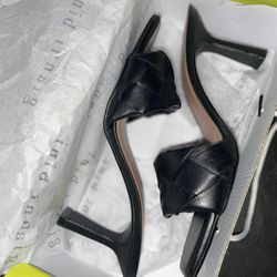 Gianni Bini Alonia Women’s Heels