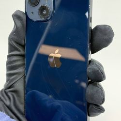 Apple iPhone 13 A2482 Unlocked 256GB Starlight Midnight 99% battery