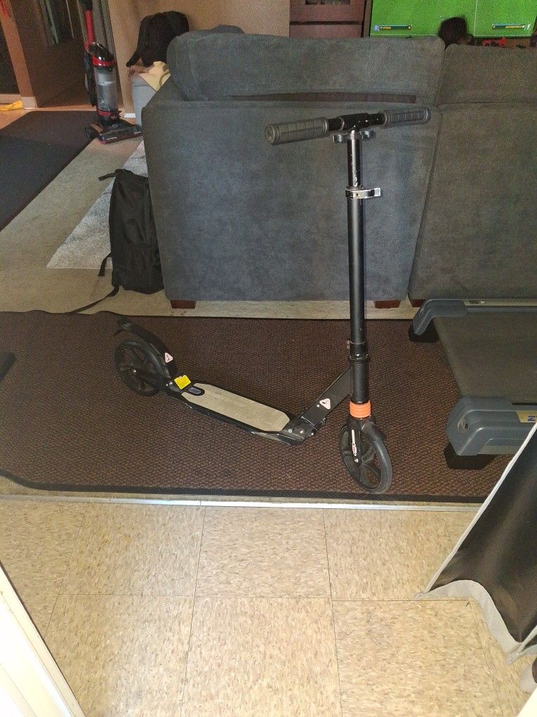 Urban Scooter Tech